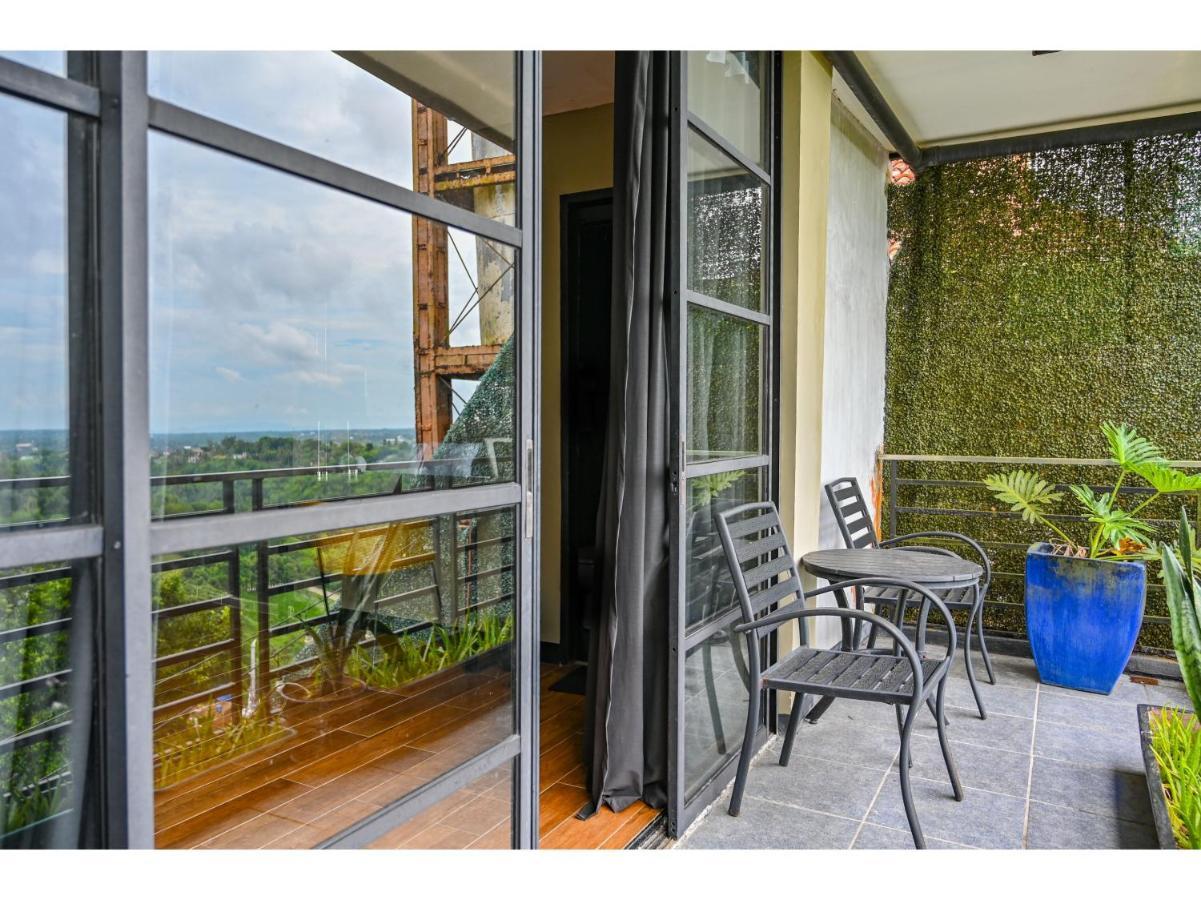 Capital O 890 Nami Hotel Tagaytay 따가이따이 외부 사진